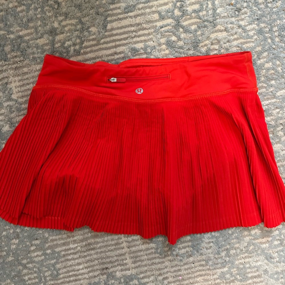 Lululemon red pleat to the street skirt size 6